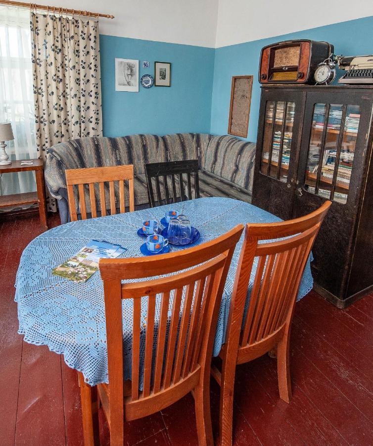Balta Maja Hotel Pilsrundāle Екстериор снимка