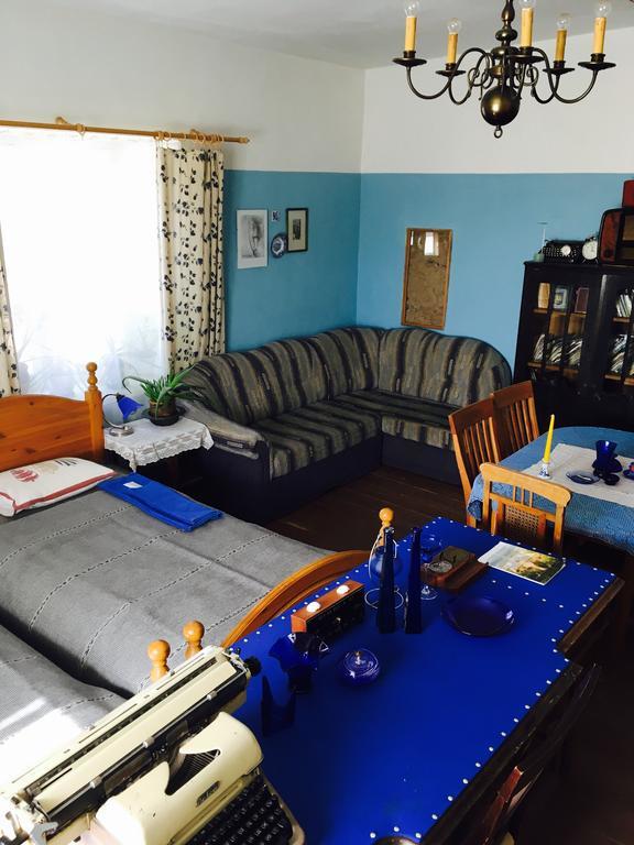 Balta Maja Hotel Pilsrundāle Екстериор снимка
